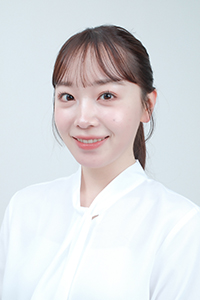 白川 舞（しらかわ まい）